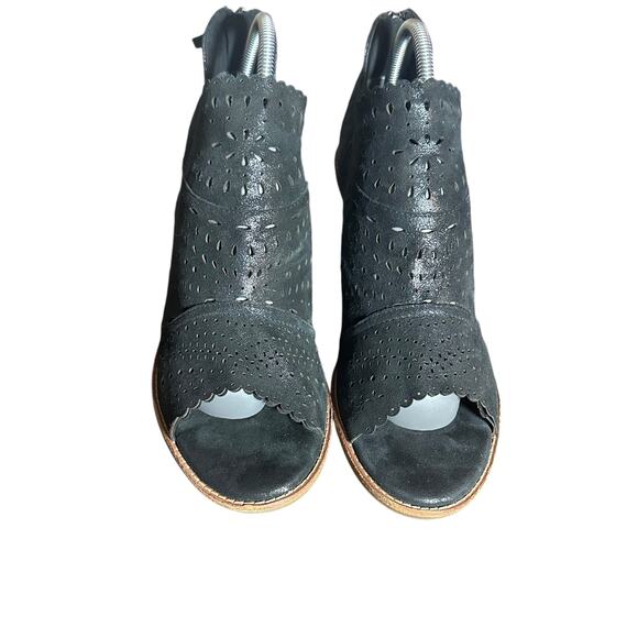 Sofft Millard Sz 8.5 Suede Peep Toe Sandals Cutout Block Heel Comfort Black - Picture 4 of 10